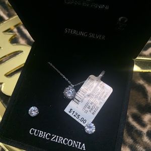 Juego de aretes y cadena circonias